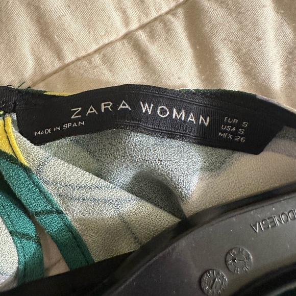 Zara Green Sleeveless Crop Tank Top - Picture 3 of 3